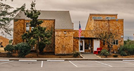 Others 2 Surfcrest Resort