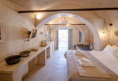 อื่นๆ 6 OIA CELLARS