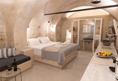 อื่นๆ 2 OIA CELLARS