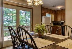 Others 7 Pinecrest Hotel B