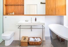 อื่นๆ 2 Exceptional Renovated Period Home in Clifton