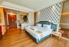 Others 5 Grand Lord Hotel& Residence