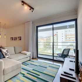 Room1豐沙爾露台公寓，丰沙尔飯店