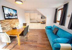 Others 6 Post Residence Apartments 10B Incl Summer Card