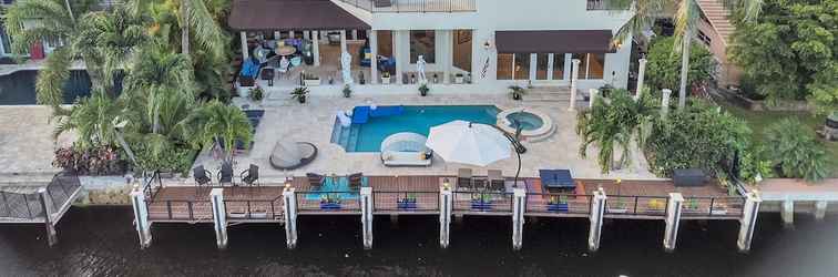 อื่นๆ Luxury Home Villa D' Amore Southern Florida Paradise Sleeps 10 5 Bedroom Villa by Redawning