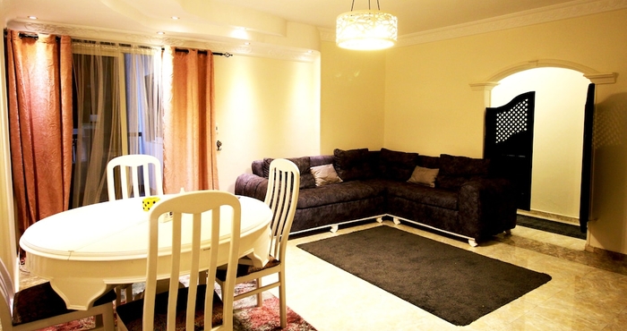 Others Lovely & Nice 4-bed Apartment in Cairo