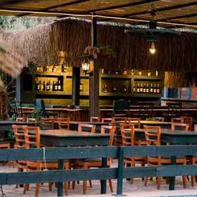 Meja sambut tetamu 1 SERENDER BUNGALOV, โรงแรม & ที่พัก Izmir