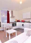 ห้องนั่งเล่น Cosy 2BD Flat Lincoln City Centre Sleeps 3