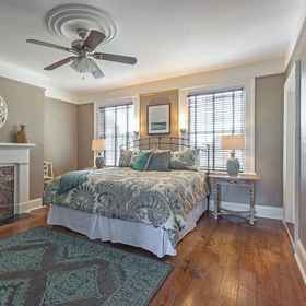 Primary image 1 Southern Belle 3, Oakhurst Shopping Center Hotels