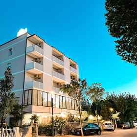 Primary image1Hotel Sara - One Guest Room - n 1,Chiesa di San Pietro in Vinculis飯店