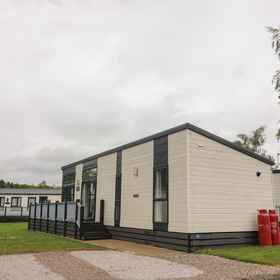 Primary image 1 워터사이드 로지, 힌드번 지구 호텔