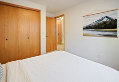 Lain-lain 5 Quail Covey 3 Bedroom Home by RedAwning