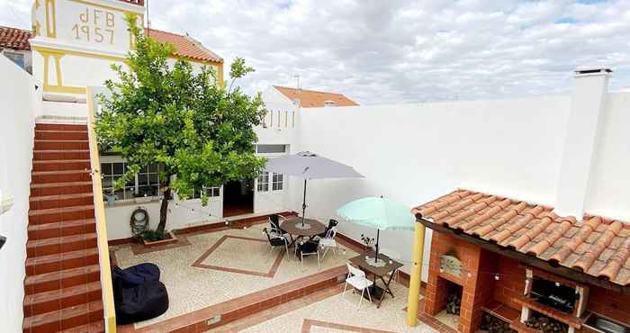 Khác Charming 5-bed House in Granja