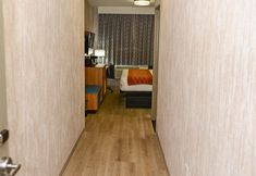 Others 6 Days Inn by Wyndham Bronx NYC