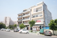 Lain-lain Gupta Residency Near Noida Sector 50 Metro Station