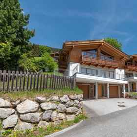 Room 1 Seventeen Schmittental Near ski Lift, Apartemen Bruck an der Großglocknerstraße