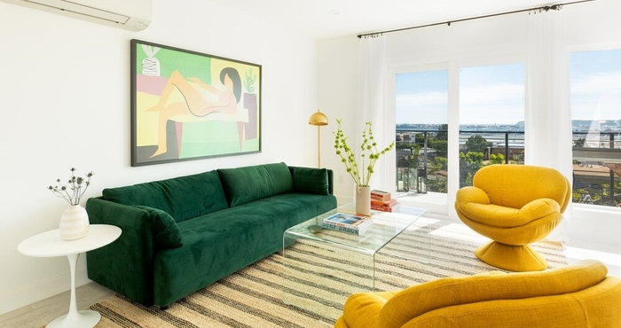 Others Avalon II by Avantstay Chic & Stylish San Diego Condo w/ Vibrant Interiors