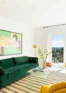 Imej utama Avalon II by Avantstay Chic & Stylish San Diego Condo w/ Vibrant Interiors