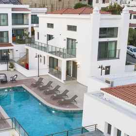 Reception 1 Lodos Suites & Residence, โรงแรม & ที่พัก Torba Beach