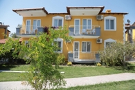 Others Hotel Room With Shared Pool Near Beach in Kusadasi