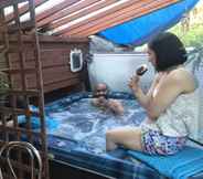 Others 5 Urban Retreat Hot Tub Bar Ev Charger