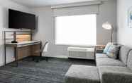 Others 2 TownePlace Suites by Marriott Oconomowoc