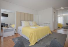 Others 4 Liiiving - Luxury River View Apartment V