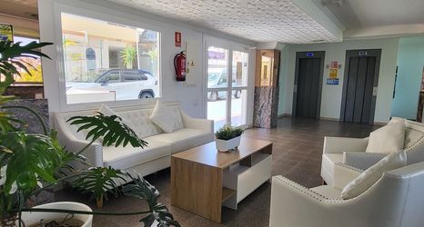 Others 2 Las Camelias