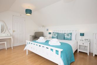 Others 4 Atlantic Blue