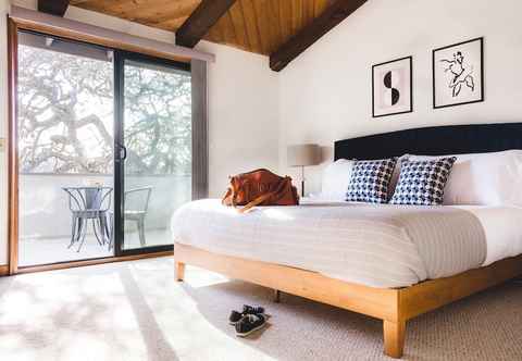 Lainnya Cathedral by Avantstay Charming Secluded Estate w/ Sauna, Pool Table & Views of the Rolling Hills