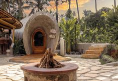 อื่นๆ 5 Hot Stone Club Ubud