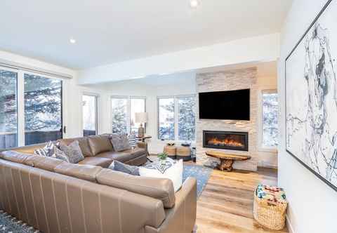 อื่นๆ Manitou Riverhouse 115 by Avantstay Spacious Condo in the Centre of Telluride