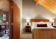 Others 2 Skylight by Avantstay Elevated Mountain Home w/ Hot Tub, Billiards, Large Patio