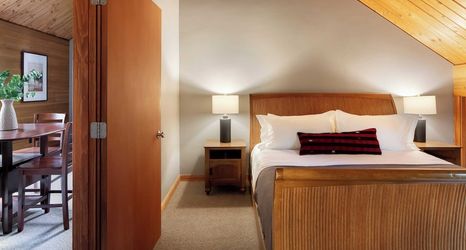 Others 2 Skylight by Avantstay Elevated Mountain Home w/ Hot Tub, Billiards, Large Patio