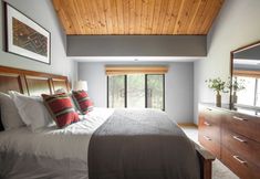 Others 3 Skylight by Avantstay Elevated Mountain Home w/ Hot Tub, Billiards, Large Patio