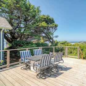 Primary image 1 Avantstay의 Beach Pines Bungalow 고전적인 코티지, 해변까지 가까운 곳에 위치, 개인 정원이 있음, 화이트 버드 갤러리 호텔