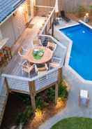 Imej utama Palmetto by Avantstay Gorgeous Character Home w/ Pool, Sun Room & Pool Table!