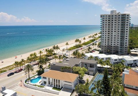 Others Sea Breeze by Avantstay Across From Fort Lauderdale Beach! Pool, Out Door Dining, Fire Pit!