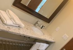 อื่นๆ 2 Lakeview Hotel