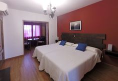 Others 7 Callejón del Pozo