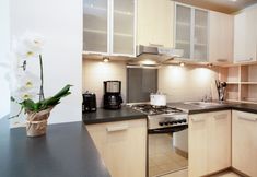 기타 4 Studio Świętokrzyska Warsaw by Renters