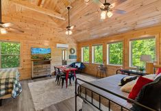 Others 6 Strawberry Patch