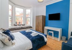 Others 6 The Bookcase