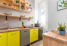 Others 2 Studio Wspólna Warsaw by Renters