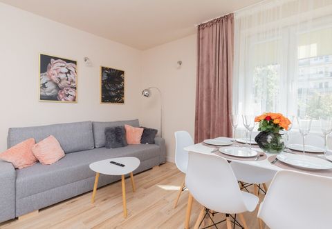 Others Apartment Rejtana Warszawa by Renters