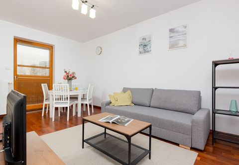 Others Apartment Polkowska Warsaw by Renters