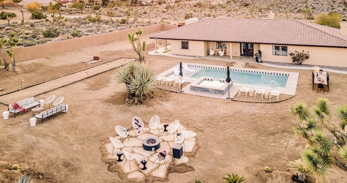 Others Flora by Avantstay Modern & Private Desert Oasis on Large Grounds w/ Pool & Bocce Ball!