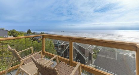 Others 2 Blue Horizon by Avantstay Panoramic Views of the Ocean w/ Entertainers Patio