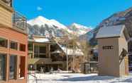Lain-lain 7 Cimarron Lodge 20 by Avantstay Ski In/ Ski Out Condo in Ideally Located Complex w/ Hot Tubs!