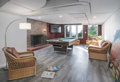 Lainnya 2 The Purcell House by Avantstay Surrounded in Lush Greenery w/ Large Yard & Ocean Views